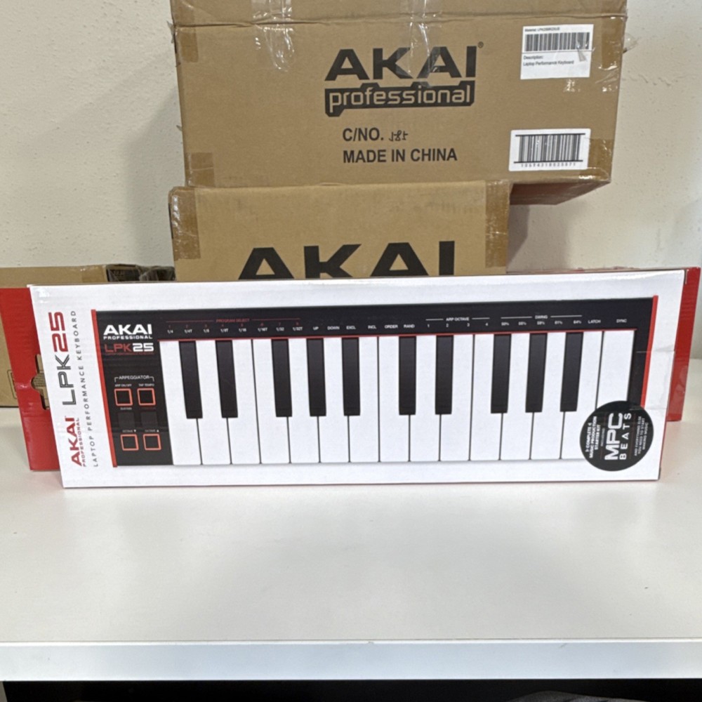 Akai Professional LPK25 Keyboard Controller 25 Synth Keys USB Arpeggiator