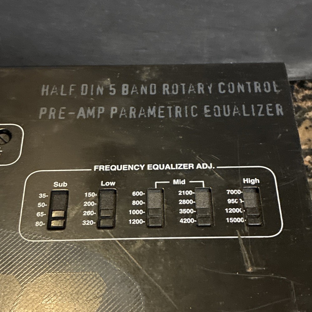 Lanzar Vibe VBE420P Half Din Band Rotary Control Pre-Amp Parametric Equalizer