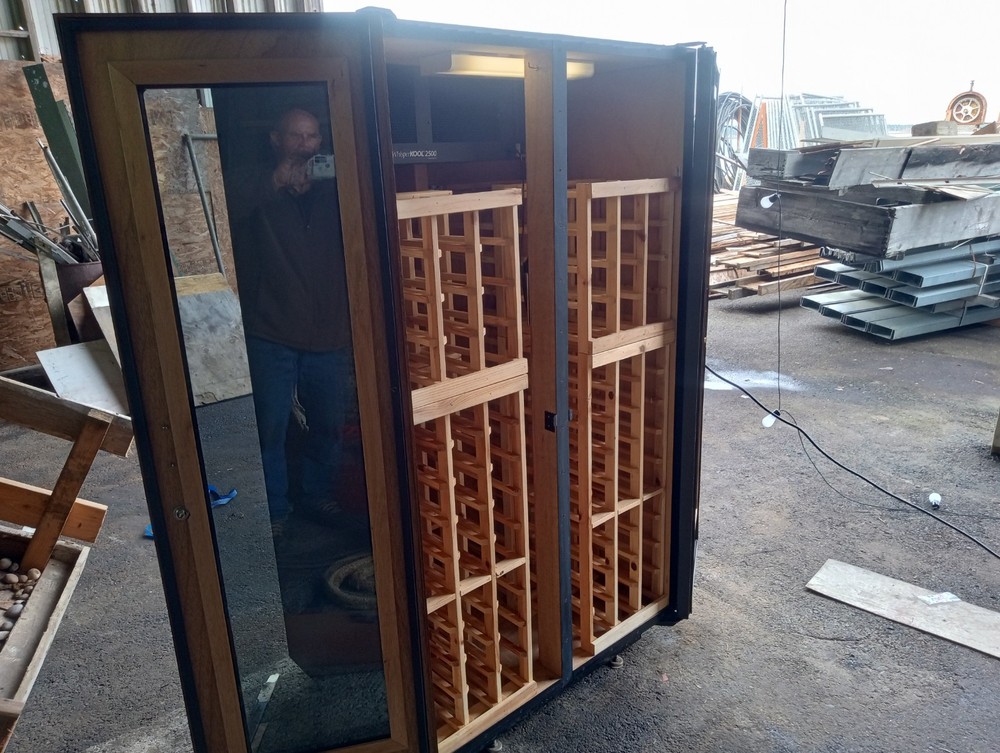 Vinetheque Wine Cellar Wisper 2500 Cooling System Wine Cooler