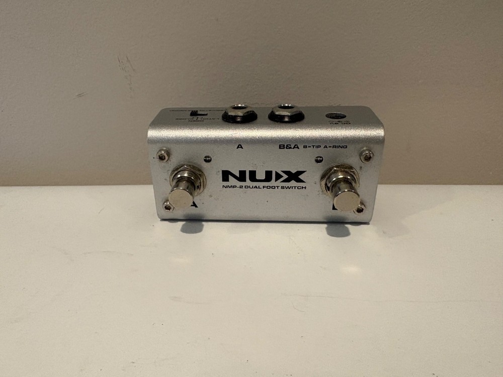 NUX MG-30 Modeling Guitar Processor Multi-Effects Pedal