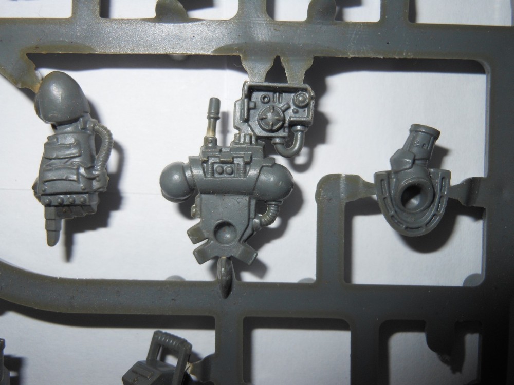 Warhammer 40K Space wolves sprue Bits incomplete sprues