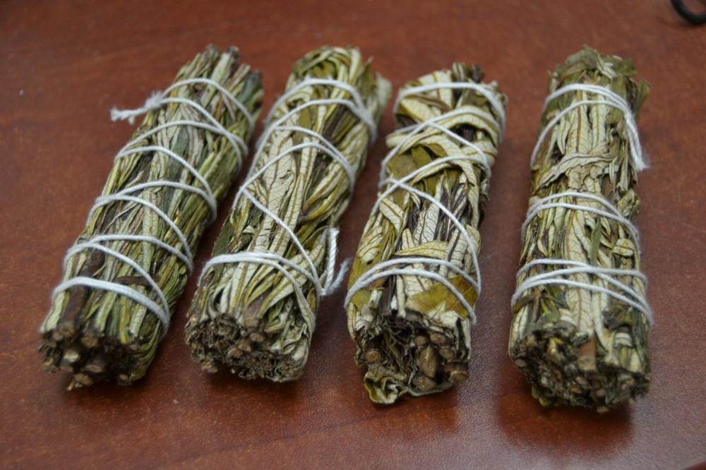 4 PCS YERBA SANTA SAGE BUNDLE SMUDGE 4" #T-709B-Y