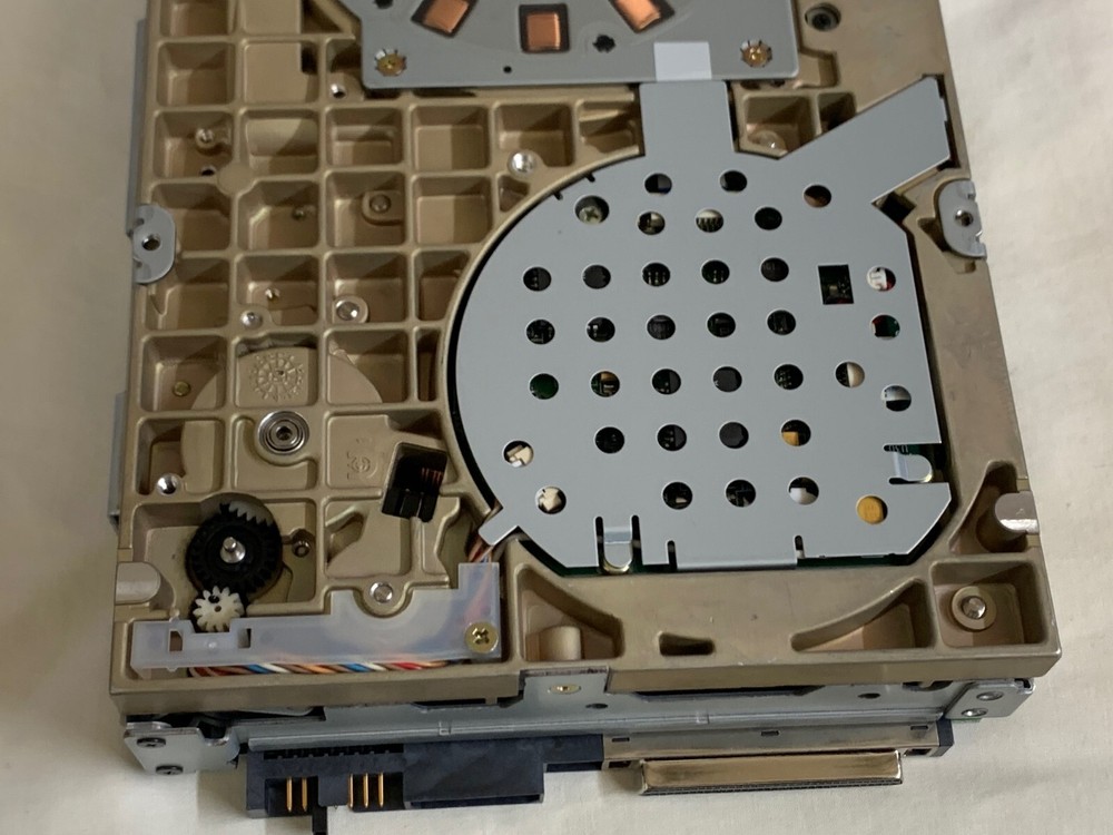 BENCHMARK STORAGE INNOVATIONS DLT VS80 DLT VS80 40/80GB Internal Drive