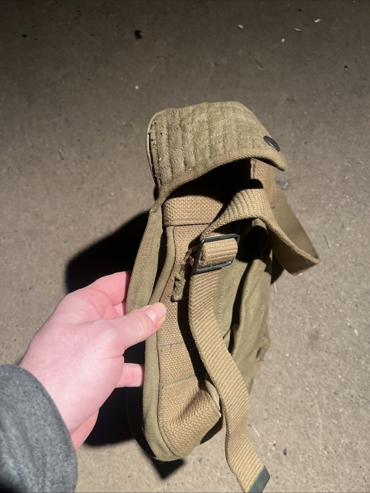 WW2 US Marine Corps Medical Pack Rare (EE440