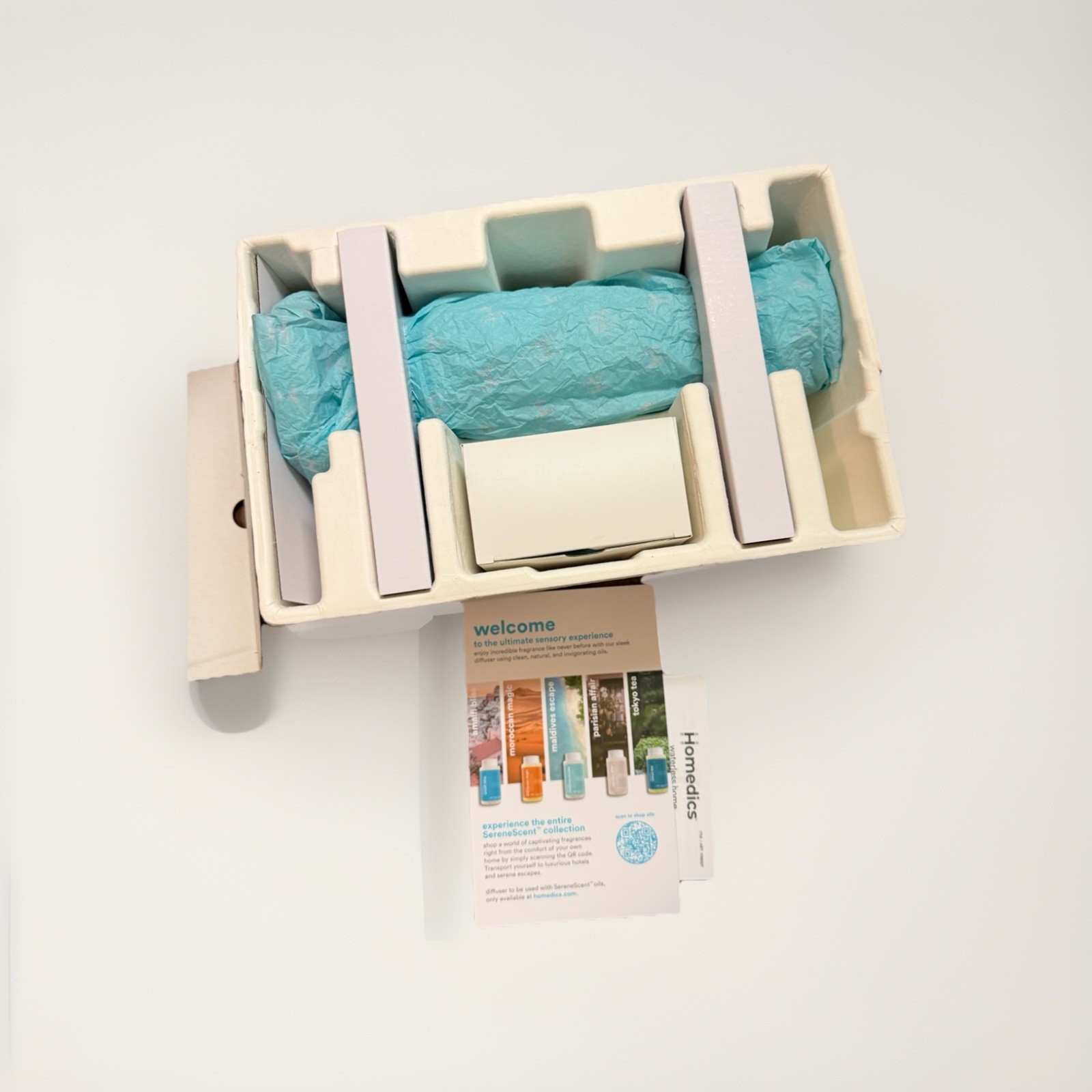 Homedics SereneScent Waterless Fragrance Diffuser + 2 Fragrance Bottles + Remote