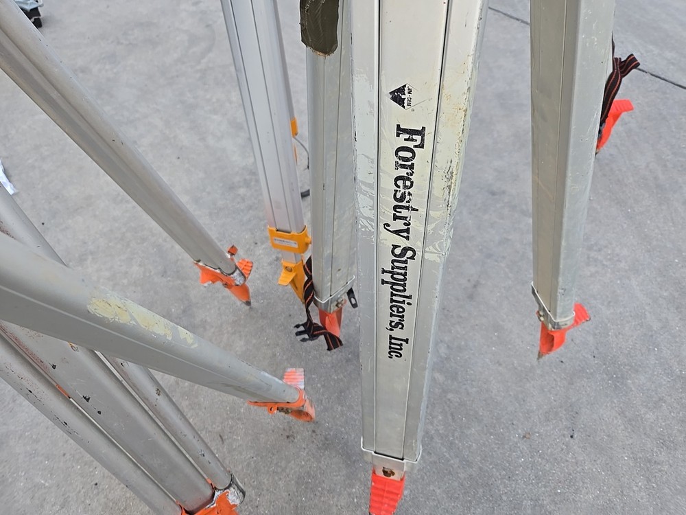 ALUMINUM SURVEY ENGINEERING TRANSIT TRIPOD 5 Each