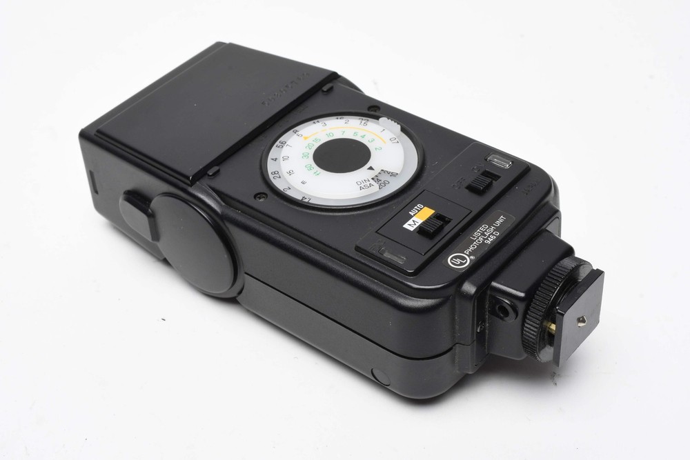 Minolta Auto 128 electronic flash, nice & clean, tested, w/Case+Manual+Diffuser