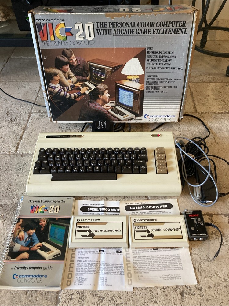 Commodore VIC 20 Personal Computer w Games & Original Box