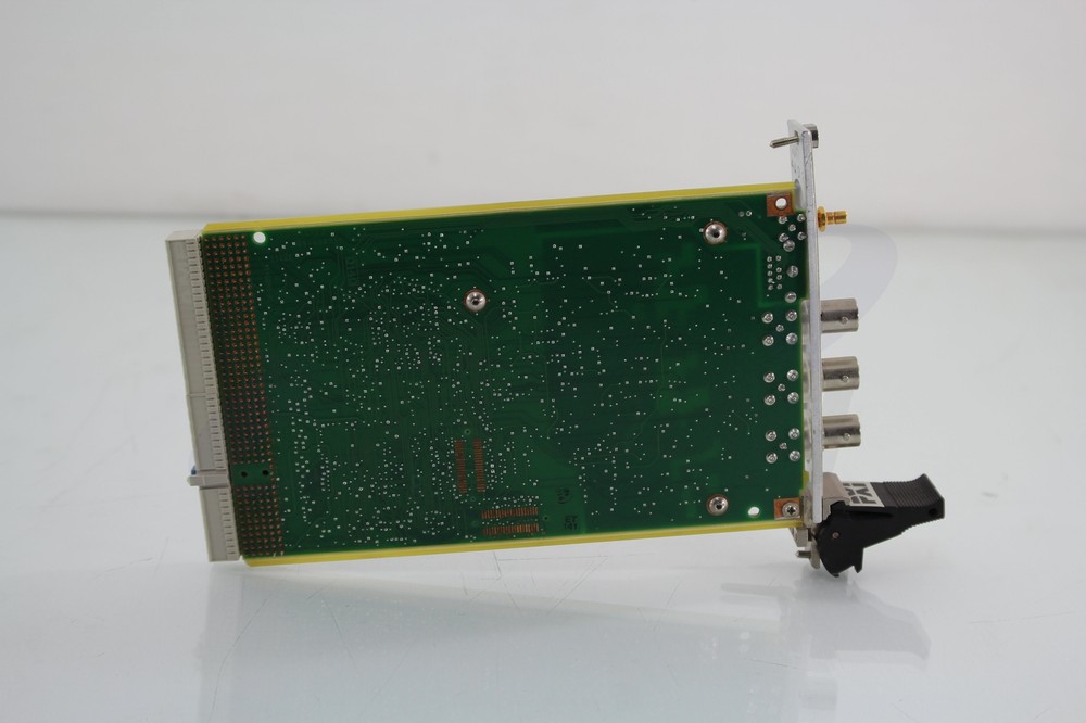 PXI-5102 15 MHz, 20 MS/s 8-Bit Digitizer