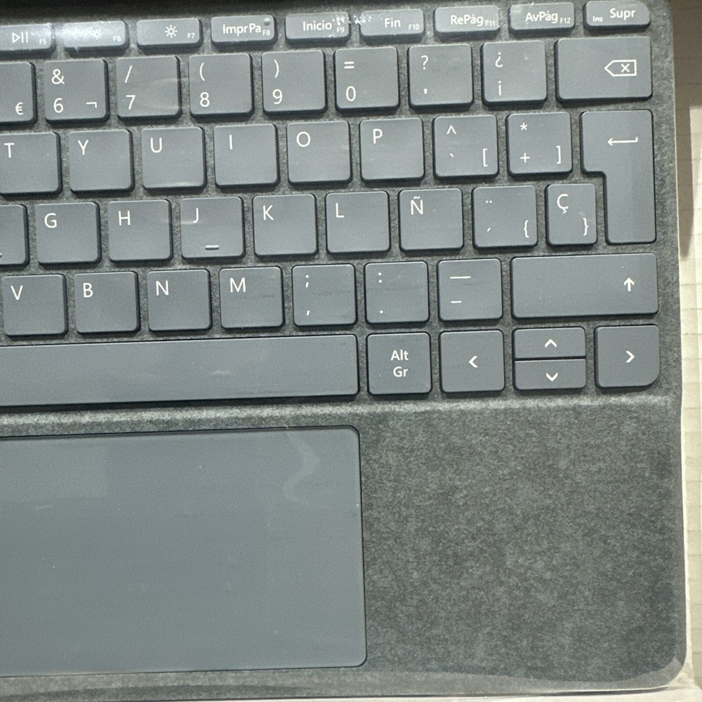 Microsoft Surface Go Type Cover Ice Blue QWERTY keyboard (Spanish)