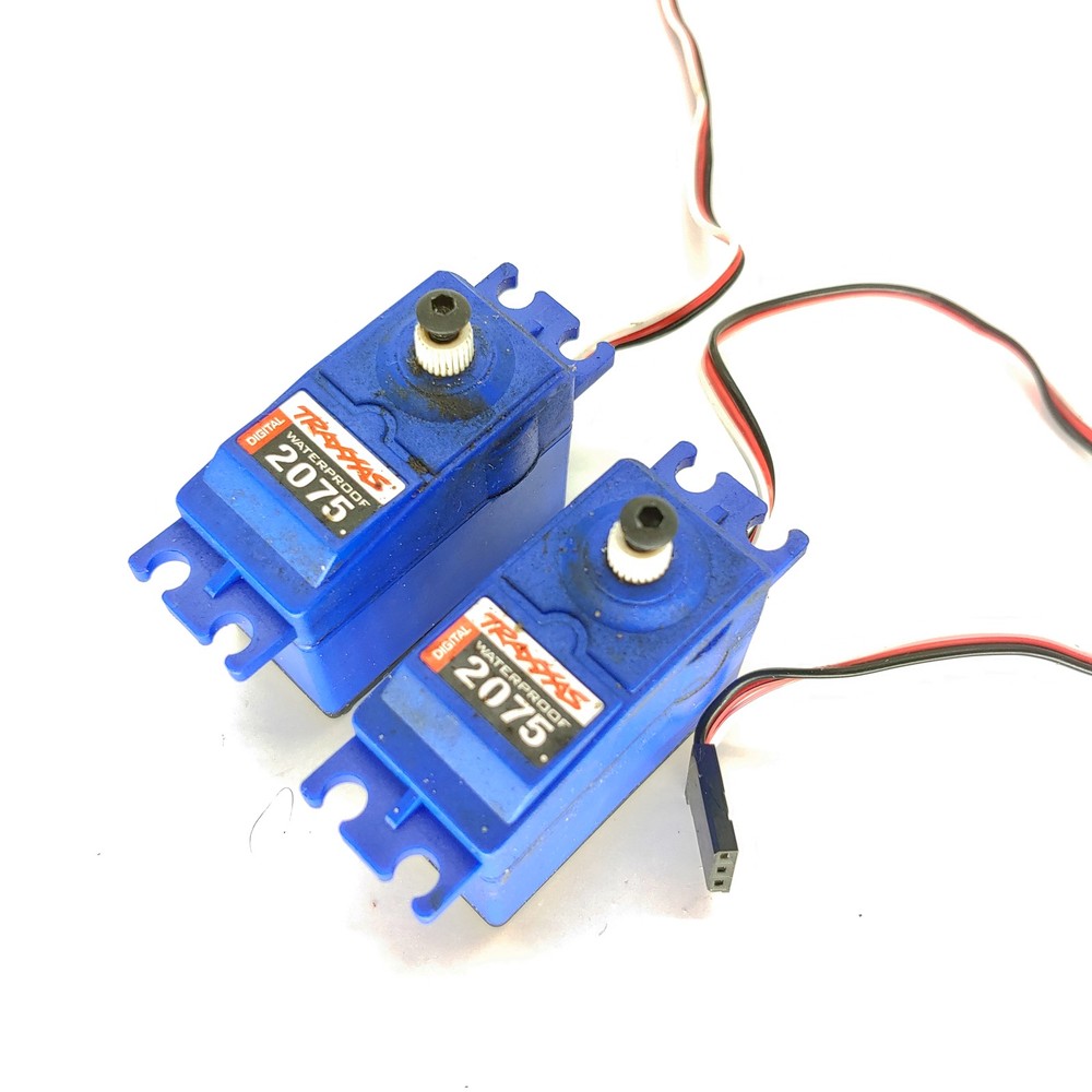 2x Traxxas 2075 Waterproof Servos Used