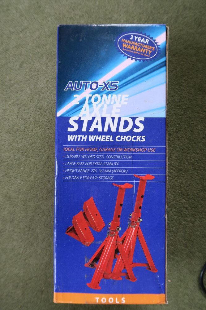 Pair 2 Tons Folding Axle Jack Stand Lifting Car& wheel chocks adjustable Height