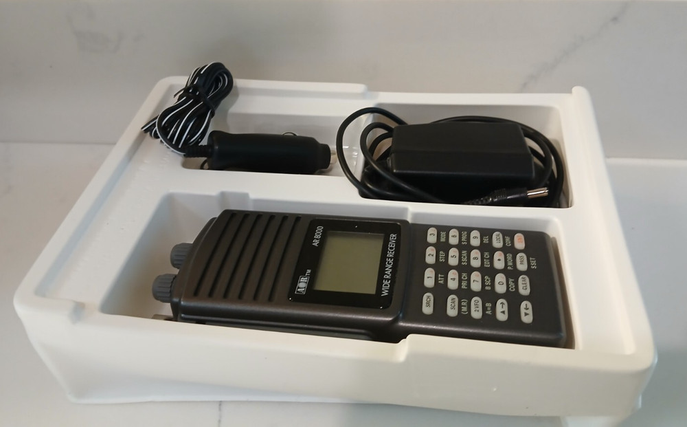 AR 8000 Wide Range Reciever