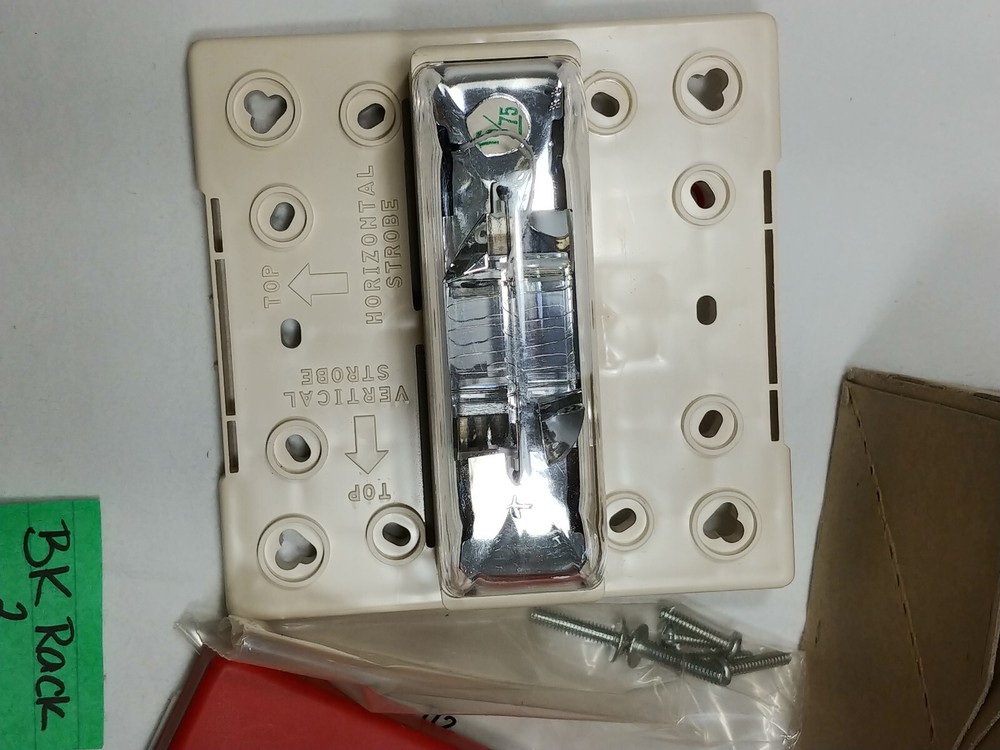 RADIONICS D551S 12V Sync Strobe