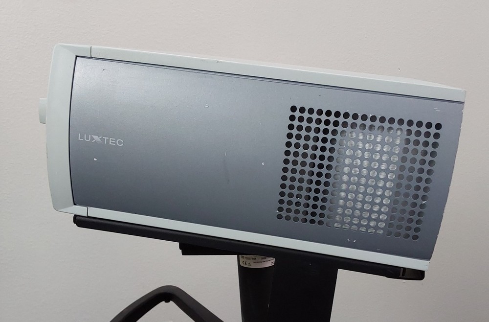 Integra Luxtec MLX Light Source w/ Rolling Stand