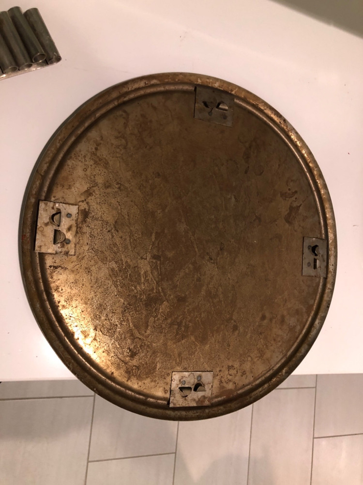 DAYSTROM VINTAGE METAL SIDE TABLE