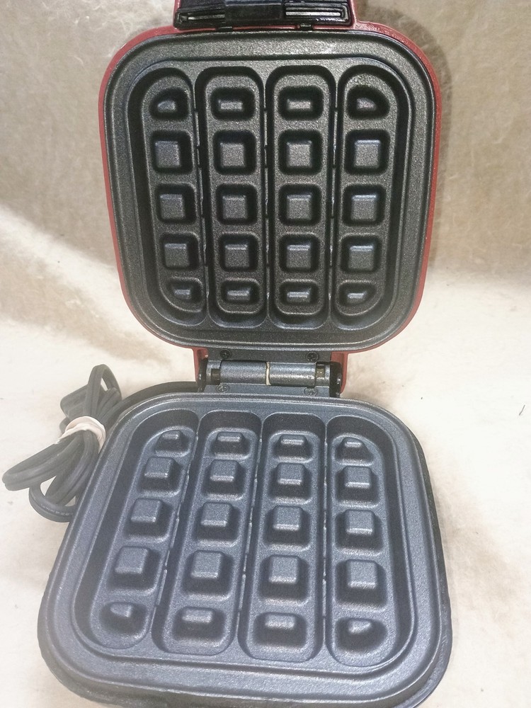 Dash Waffle Maker machine Fast Breakfast Maker 4.5" DWSM200GBRD06