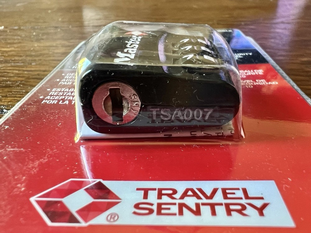 Master Lock Combination Luggage Lock, Travel Sentry, TSA Accepted, NEW