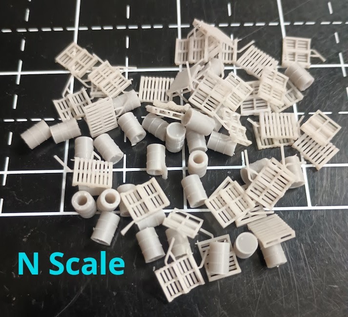 N Scale Pallets (35pcs) and 55 Gallon Drums (30pcs)