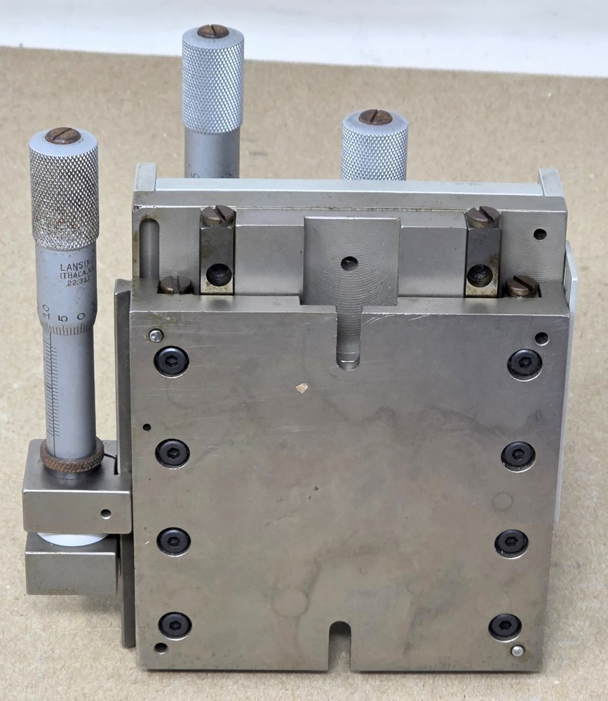 Platform Stage w/ 3x Starrett