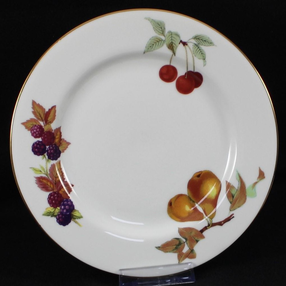 Royal Worcester Evesham Gold Five Piece Place Setting