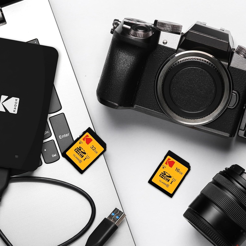 32GB SDHC Card with 85MB/s Read Speed for Capture Efficiency