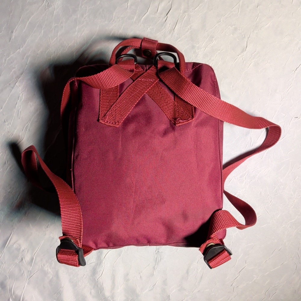 Fjallraven Kanken Backpack Maroon Book Bag 23510