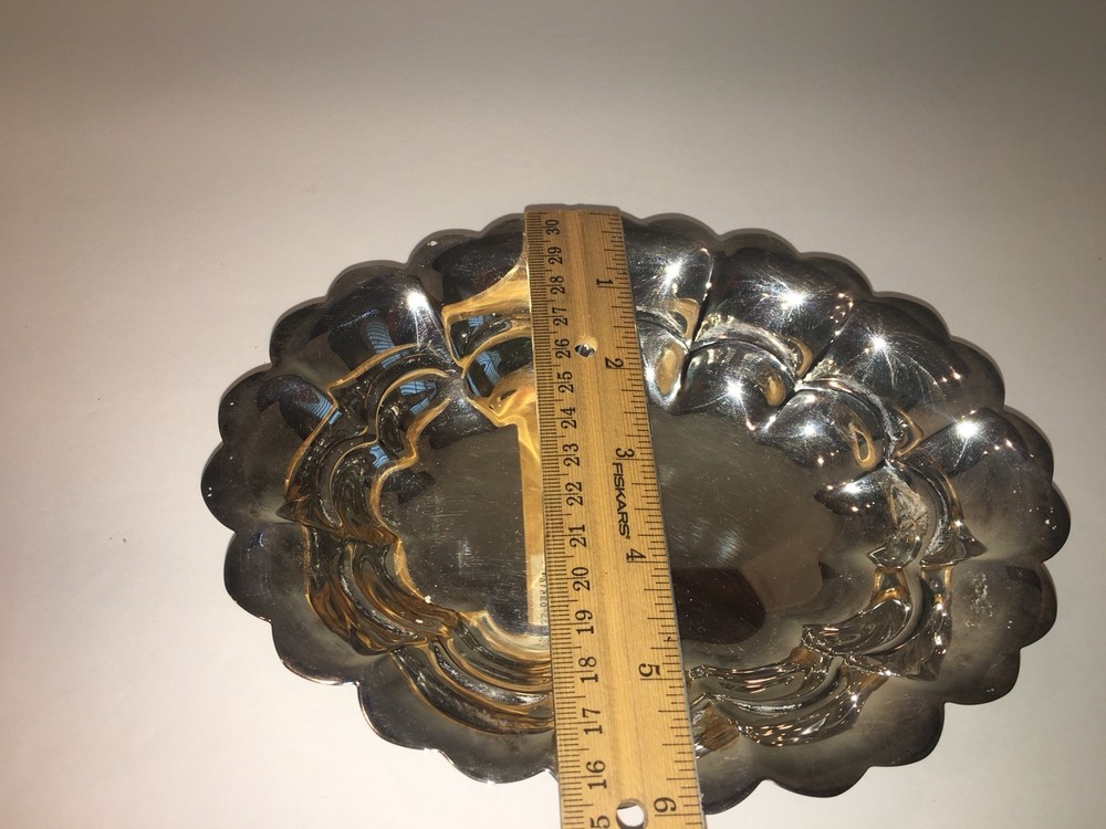Vintage Oneida Fluted Oval Bon Bon Dish in Original Box