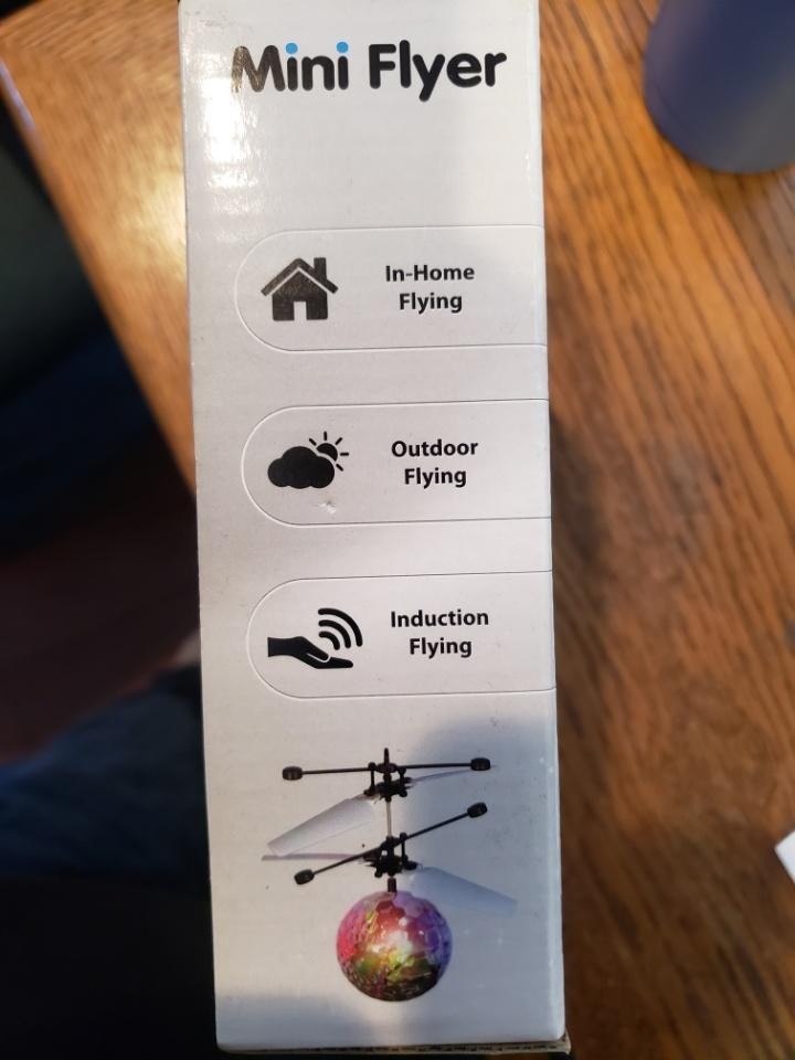 MINI FLYER INDUCTION FLYING DRONE RTF USB CHARGE MULTI COLOR MOTION CONTROL TOY