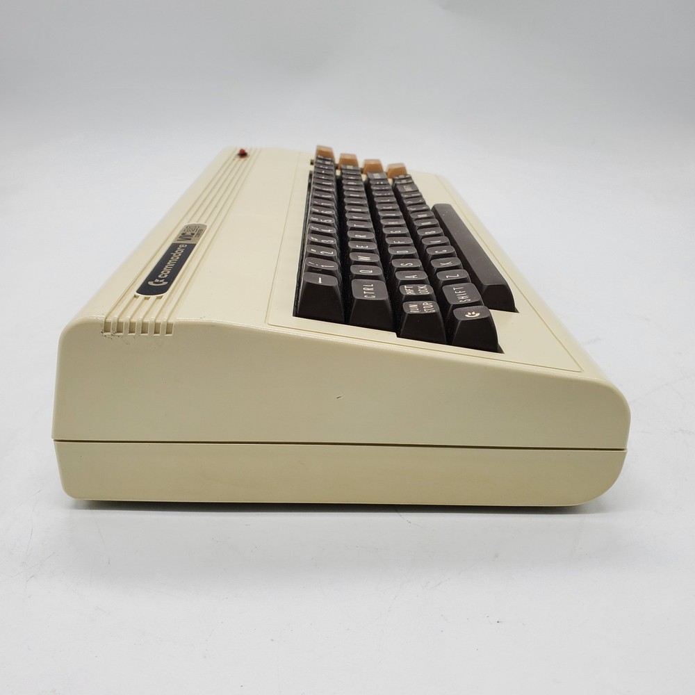 COMMODORE VIC-20 COMPUTER + VIC 1541 DISK DRIVE + JOYSTICK [CLEANED/TESTED 100%]