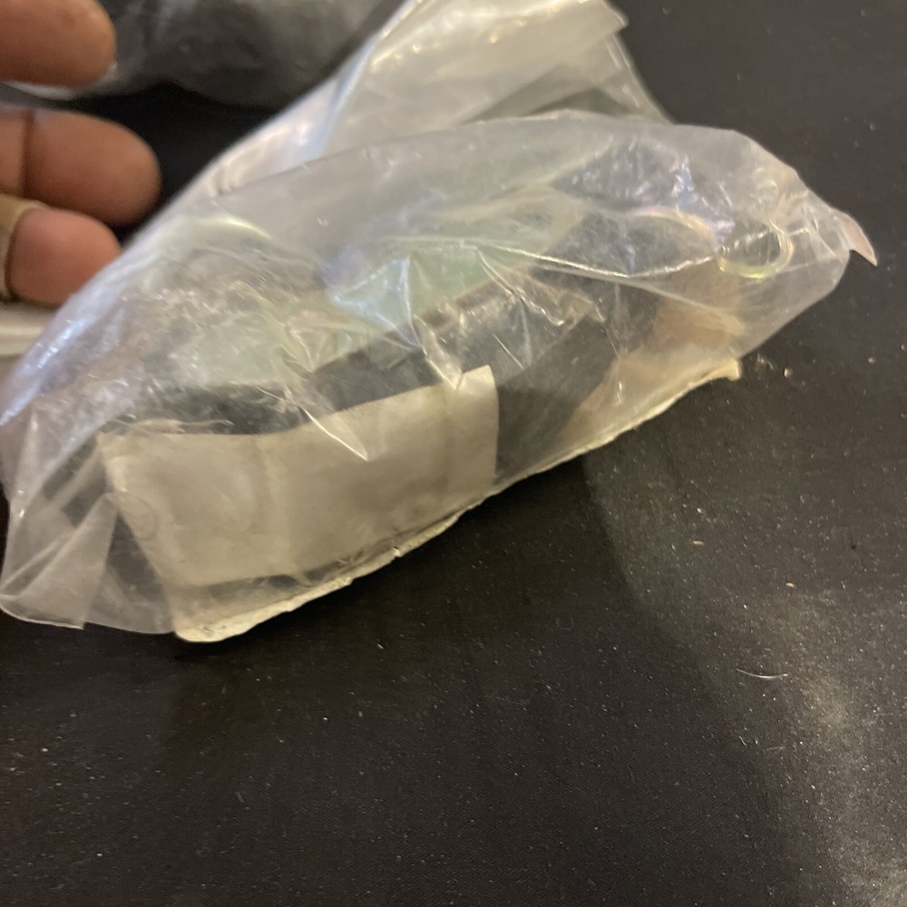 MACK STRAP DASH POCKET -48RU342P9 New In Package