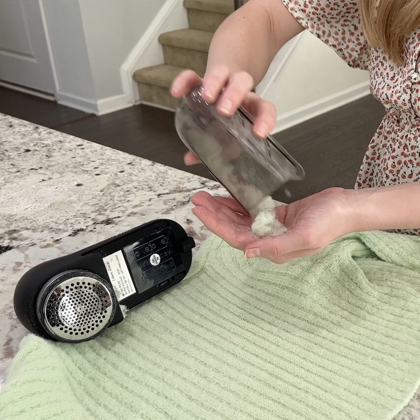 EasyLint Pro Lint Remover Fabric Shaver Fuzz Pill Bobble Defuzzer Sweater Shaver