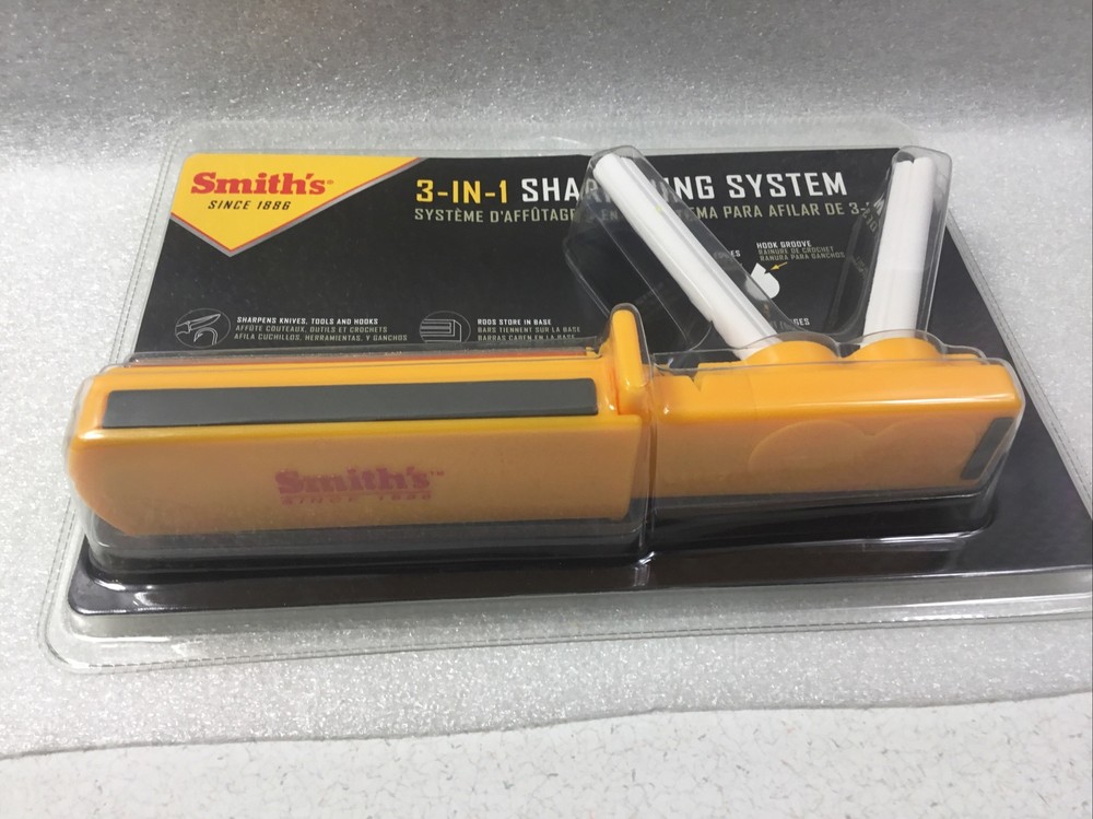 Smith's 3-in-1 Field Knife Sharpening System CCD4 Coarse Fine Diamond Ceramic