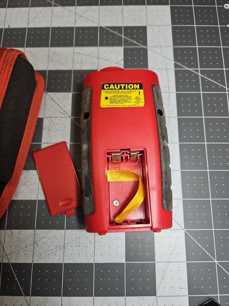 CRAFTSMAN LASER GUIDED MEASURING TOOL WITH LASER TRAC #320.48252