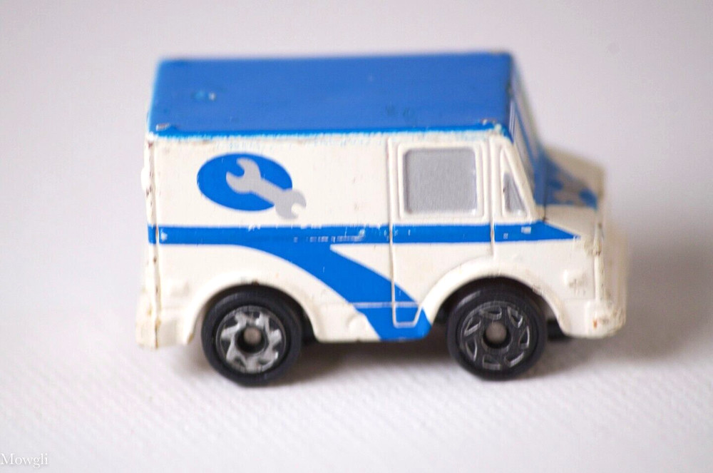 Micro Machines Hasbro 2001 Ford Delivery Van