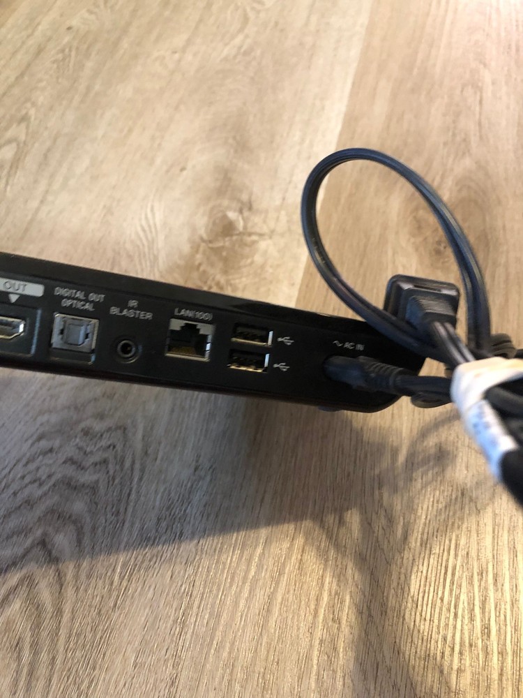 Sony NSZ-GS8 Digital Streamer Internet Player Google