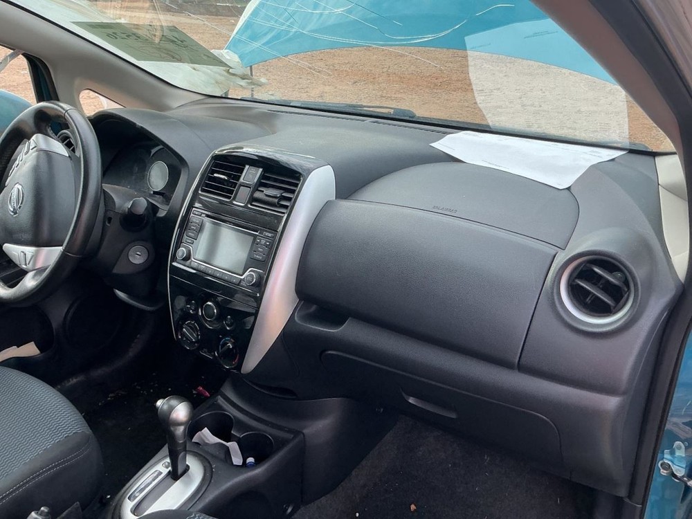 VERSA 2016 Glove Box 4724364