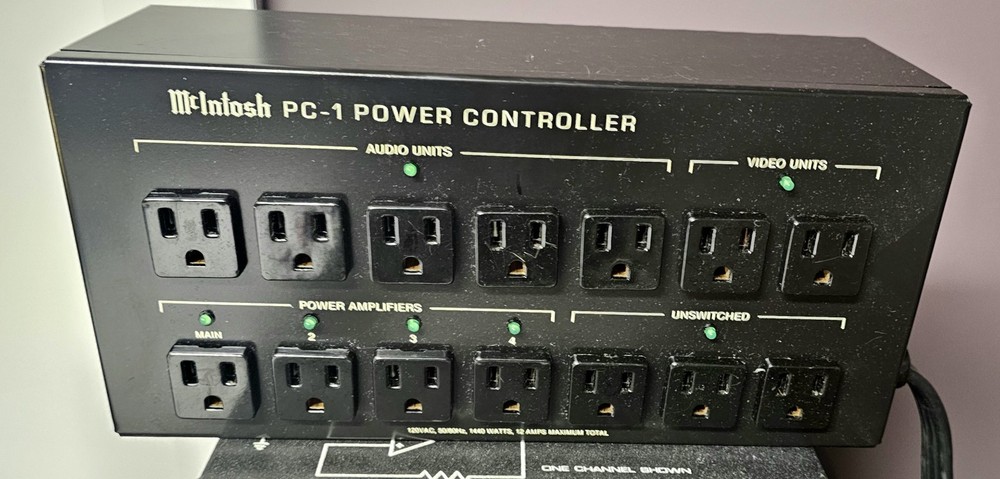 McIntosh CR 10 Remote Control System with PC-1 Power Supply & Cable