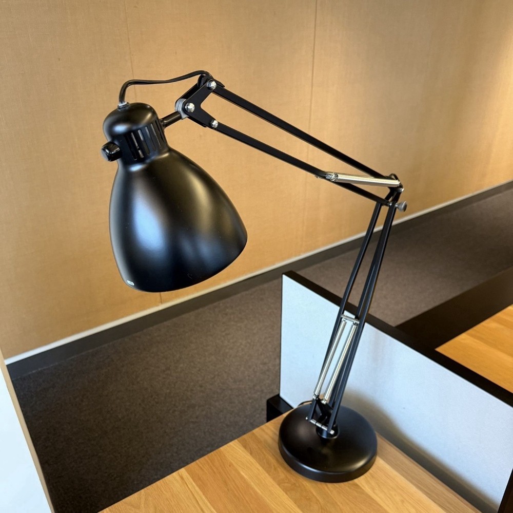 Luxo L-1 LED Task Light! Great Condition!