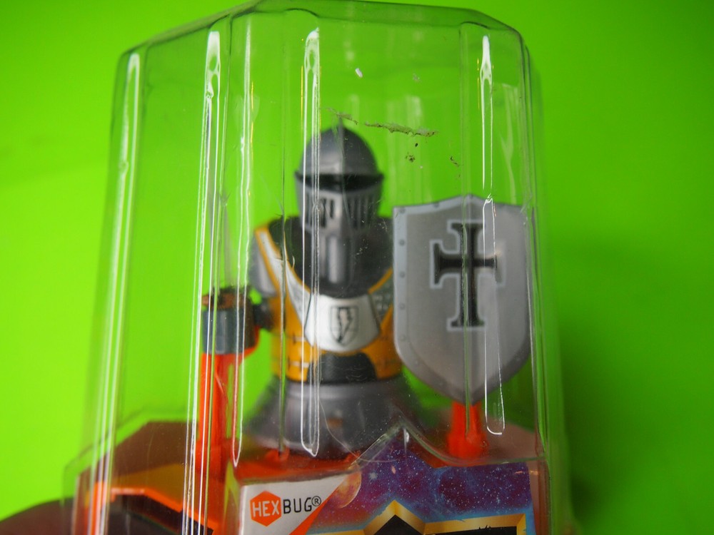 HexBug Micro Titans Rc Brawler Bots Knight NEW