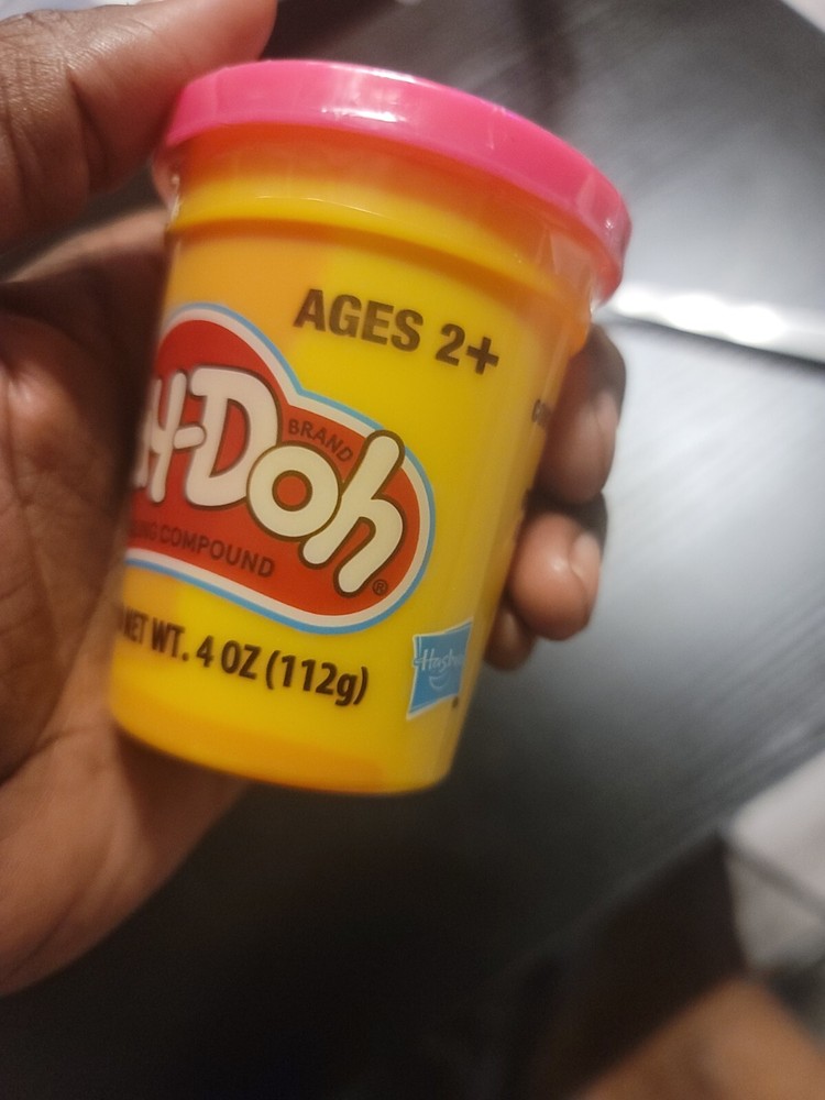 PLAY-DOH 4 oz. Hot Pink T2