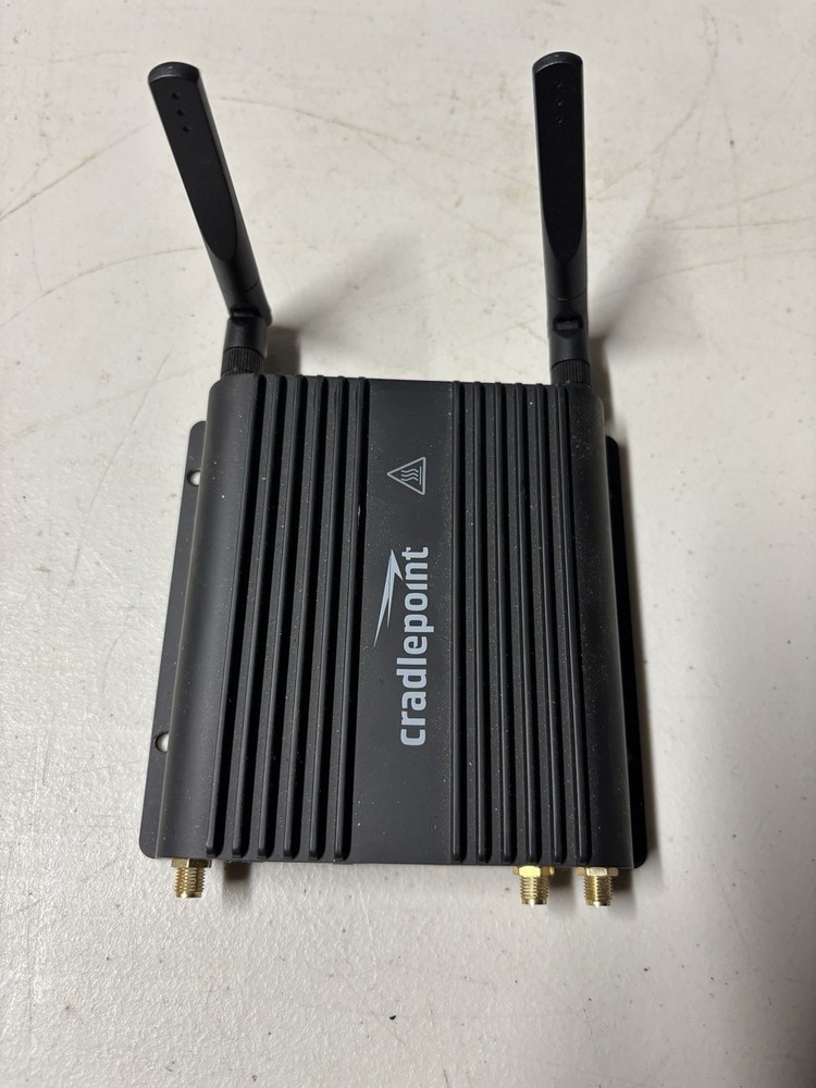 CradlePoint IBR900-600M Cellular Router Ruggedized Metal