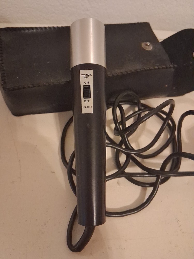 Vintage Dynamic Microphone With Case- Japan Untested