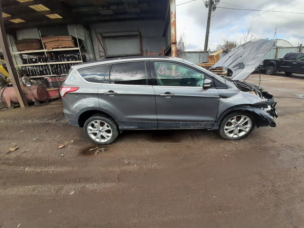 ESCAPE 2013 High Mounted Stop Light 944486