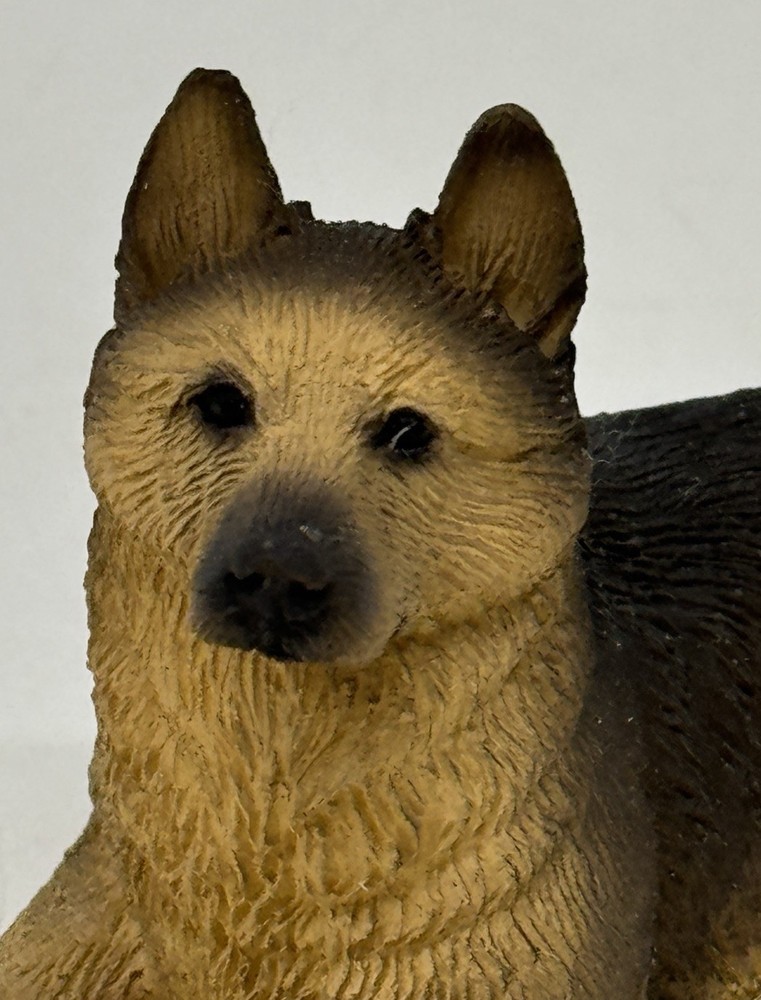 German Shepherd Sitting Down Sculpture Figurine