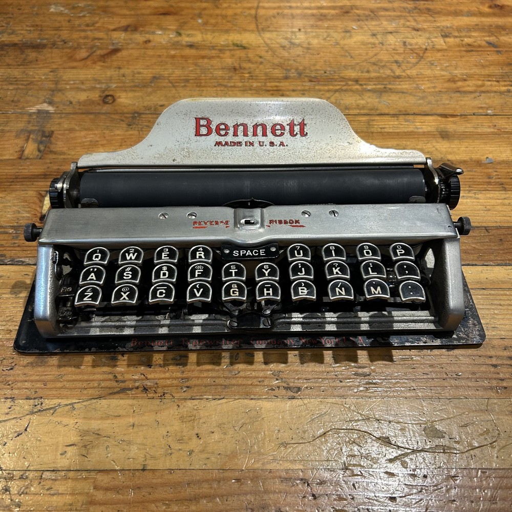 Bennett Vintage Typewriter 1908 - Worlds Smallest Typewriter