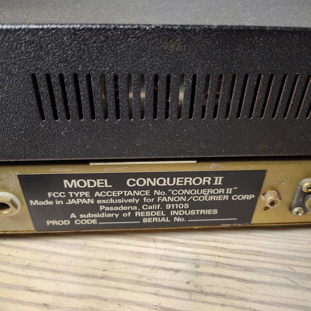 Courier Conqueror II CB Solid State Transceiver: Turns On Untested Parts Repair