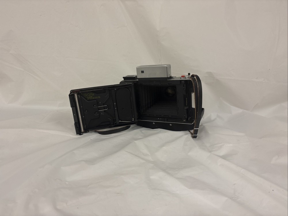 Vintage Polaroid 450 Automatic Land Camera.