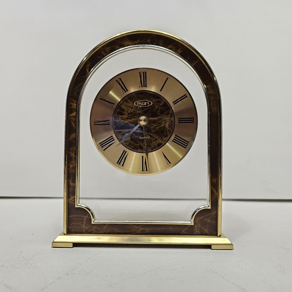 Hechinger Quartz (W. Germany) mantel clock 6" brass, floating effect. Working!