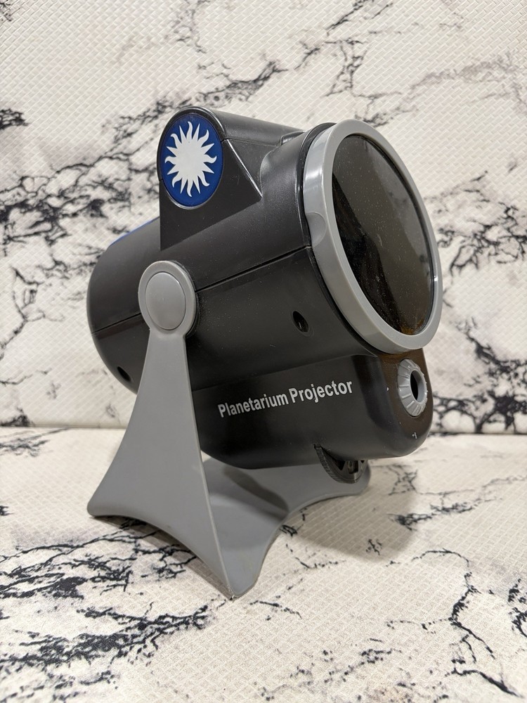 Smithsonian Planetarium Projector Battery Powered With 3 Films